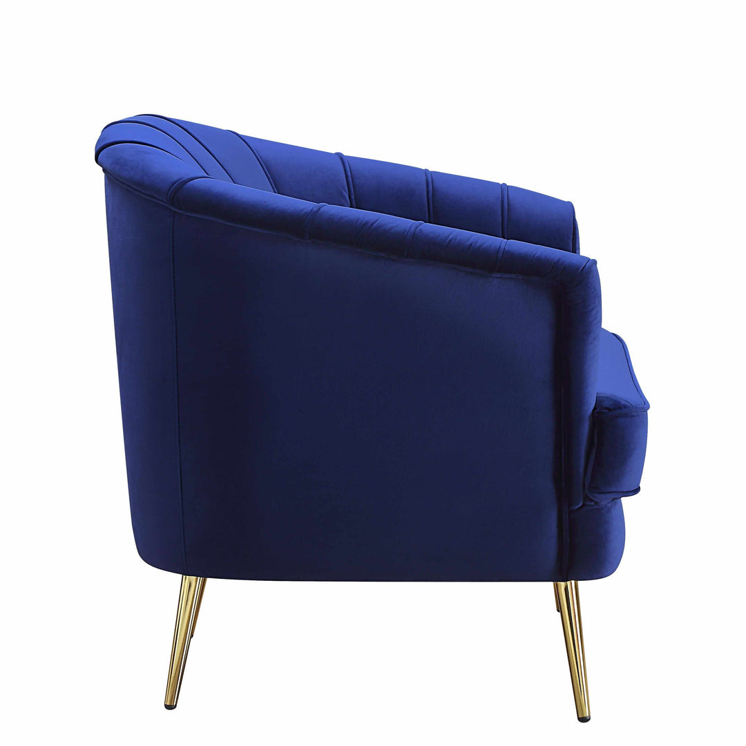 Eivor Accent Chair 31"L X 30"W X 32"H / Blue Velvet